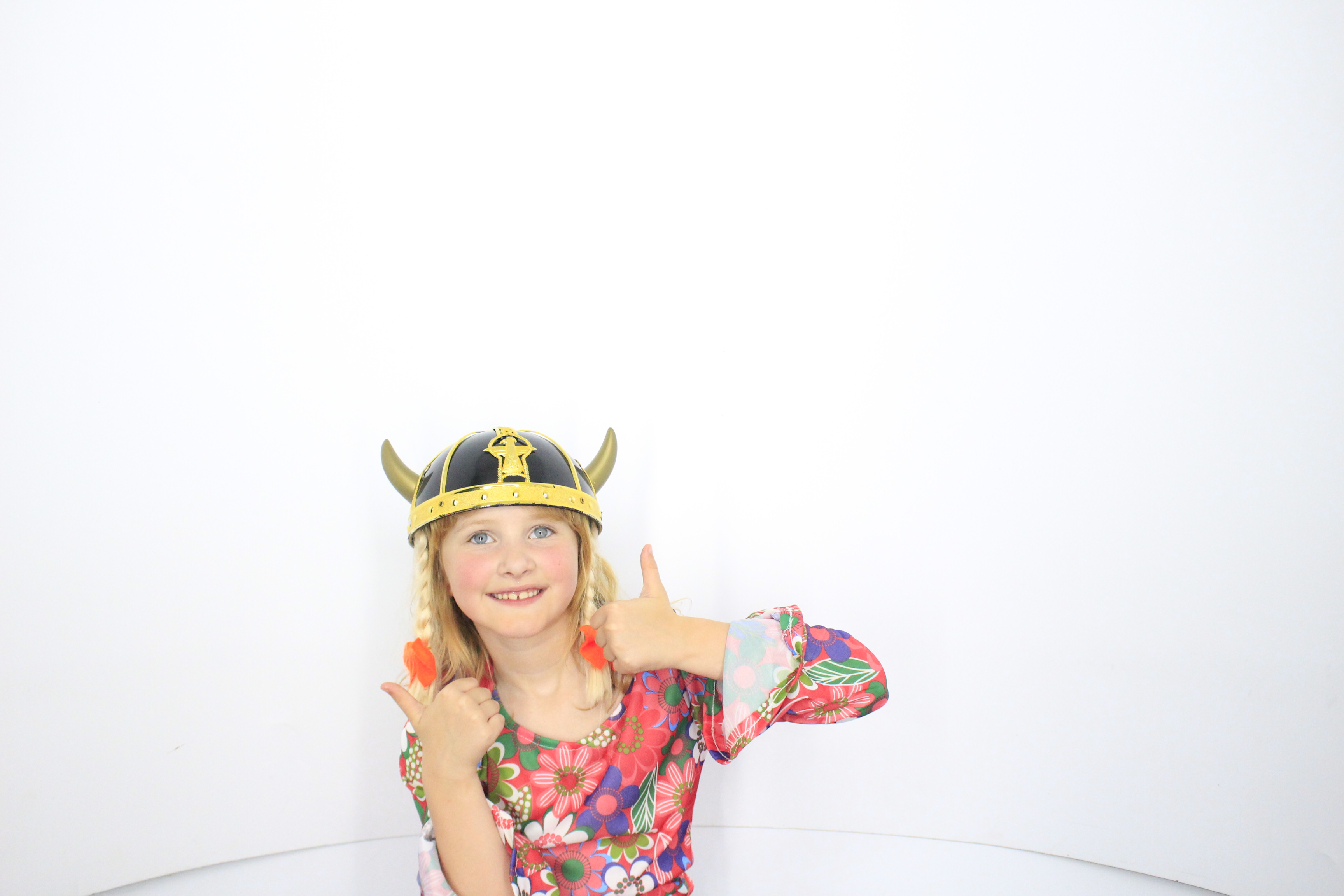 Jodie’s 40th Birthday | View more photos from the event at gallery.myphotoboothexperience.co.uk/u/MyPhotoBoothExperienceLtd/Jodie’s-40th-Birthday